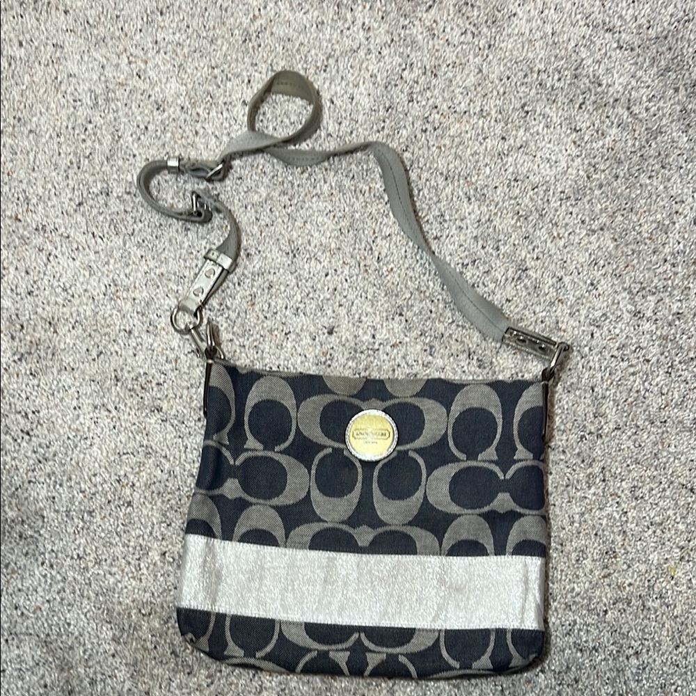 COACH Signature Canvas Crossbody Shoulder Bag F17435